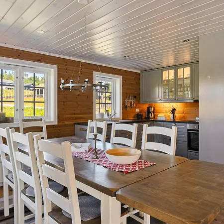 Solsiden 16b By Vacation Шале *