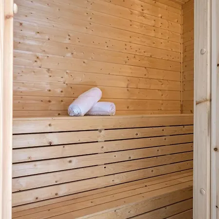 Chaleter Ski-in Out With Sauna Trysil